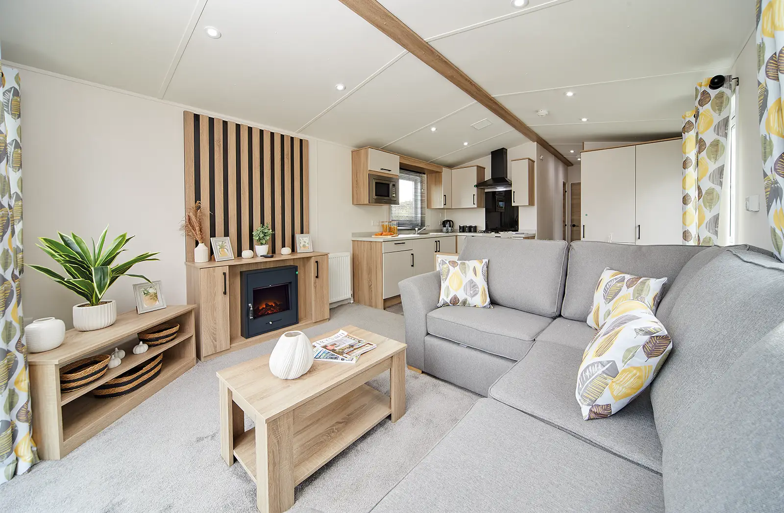 lounge-to-kitchen